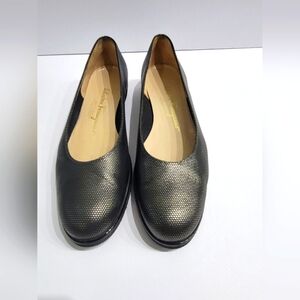 Salvatore Ferragamo Strana Women's Pre-Owned Flats Shoes Size 7.5 Black/Silver